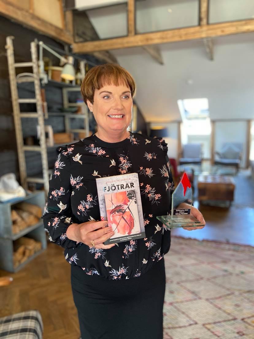 Fjötrar valin besta íslenska glæpasagan