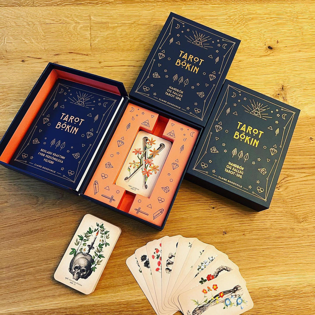 Tarot-bókin: handbók og spil
